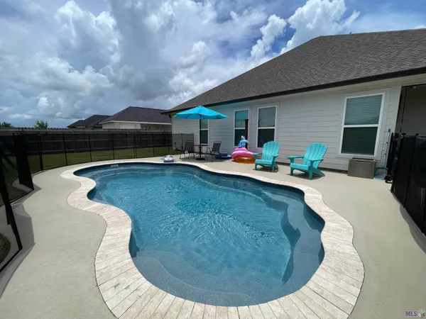 $399,000 | 114 Rue Wyatt Philip, Schriever, LA 70395