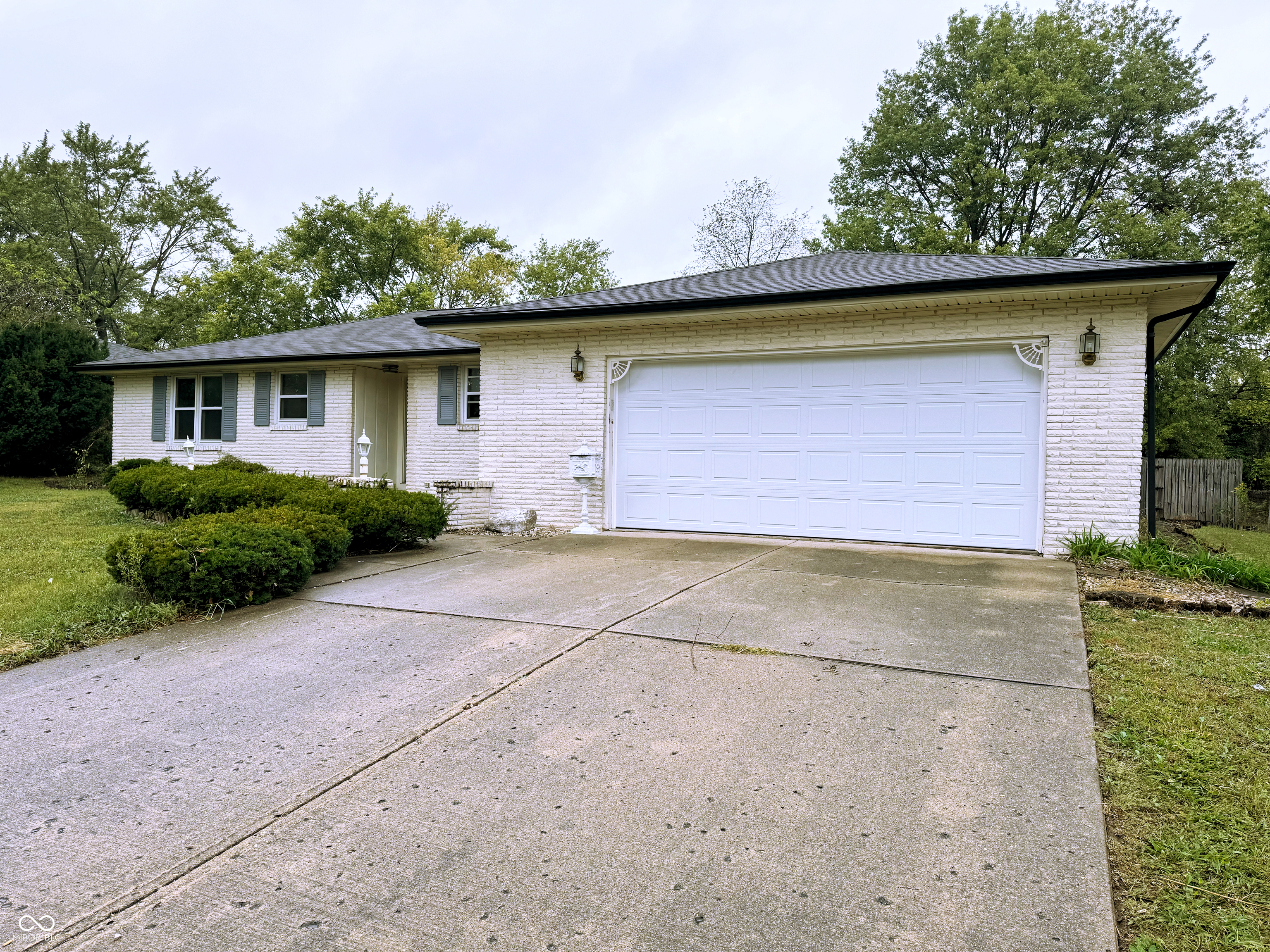 810 Piccadilli Road Anderson, IN 46013 - Photo 3 of 32 Gallery Image 3
