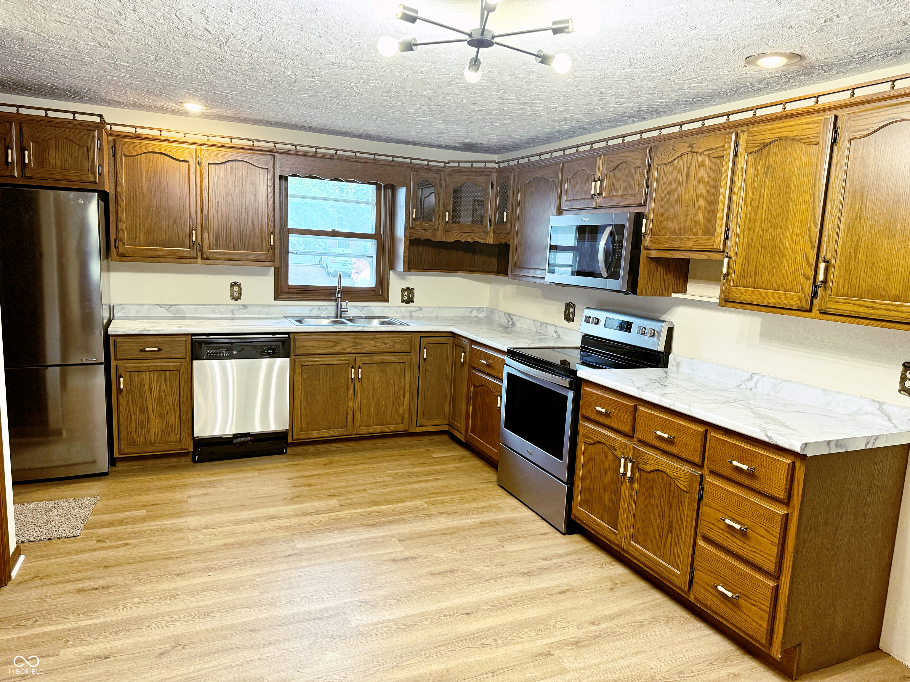 810 Piccadilli Road Anderson, IN 46013 - Photo 7 of 32 Gallery Image 7