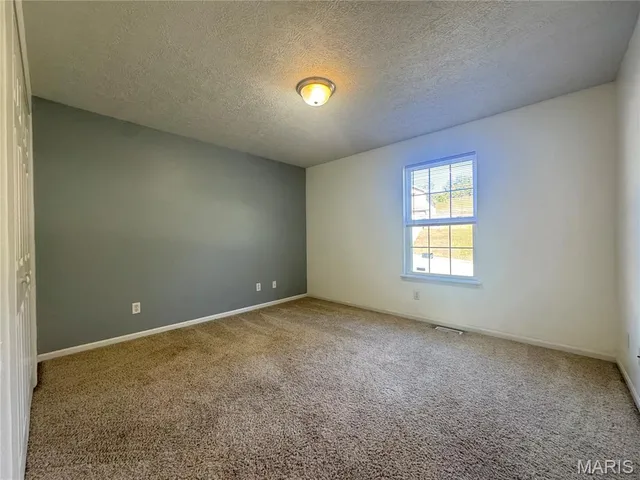 $265,000 | 107 Birchtree Circle, St. Robert, MO 65584