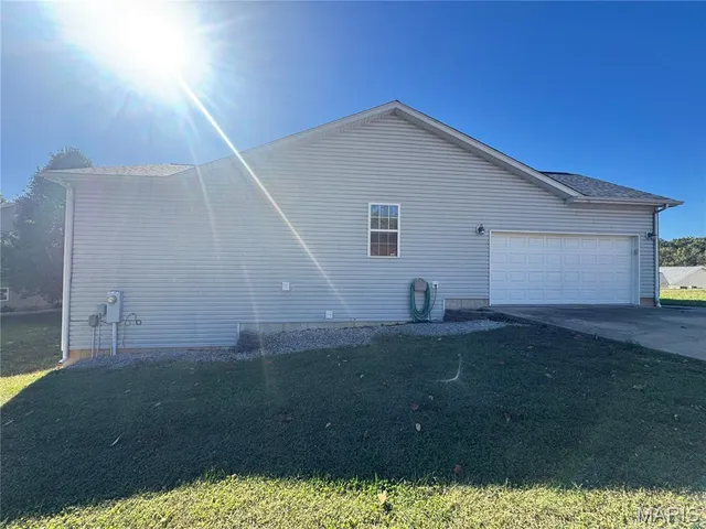 $265,000 | 107 Birchtree Circle, St. Robert, MO 65584