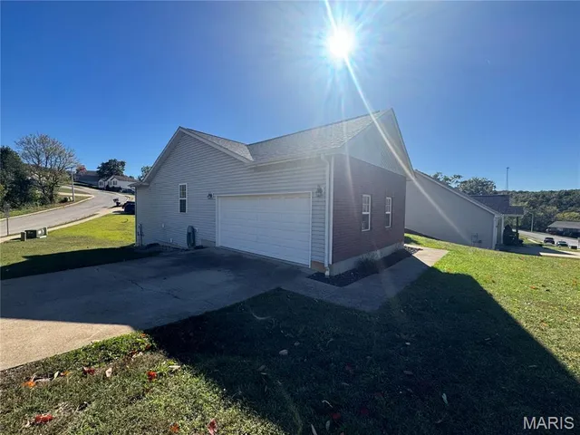 $265,000 | 107 Birchtree Circle, St. Robert, MO 65584