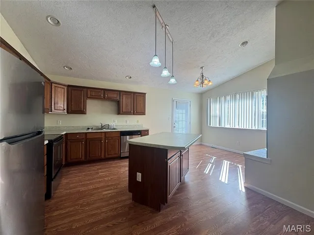 $265,000 | 107 Birchtree Circle, St. Robert, MO 65584