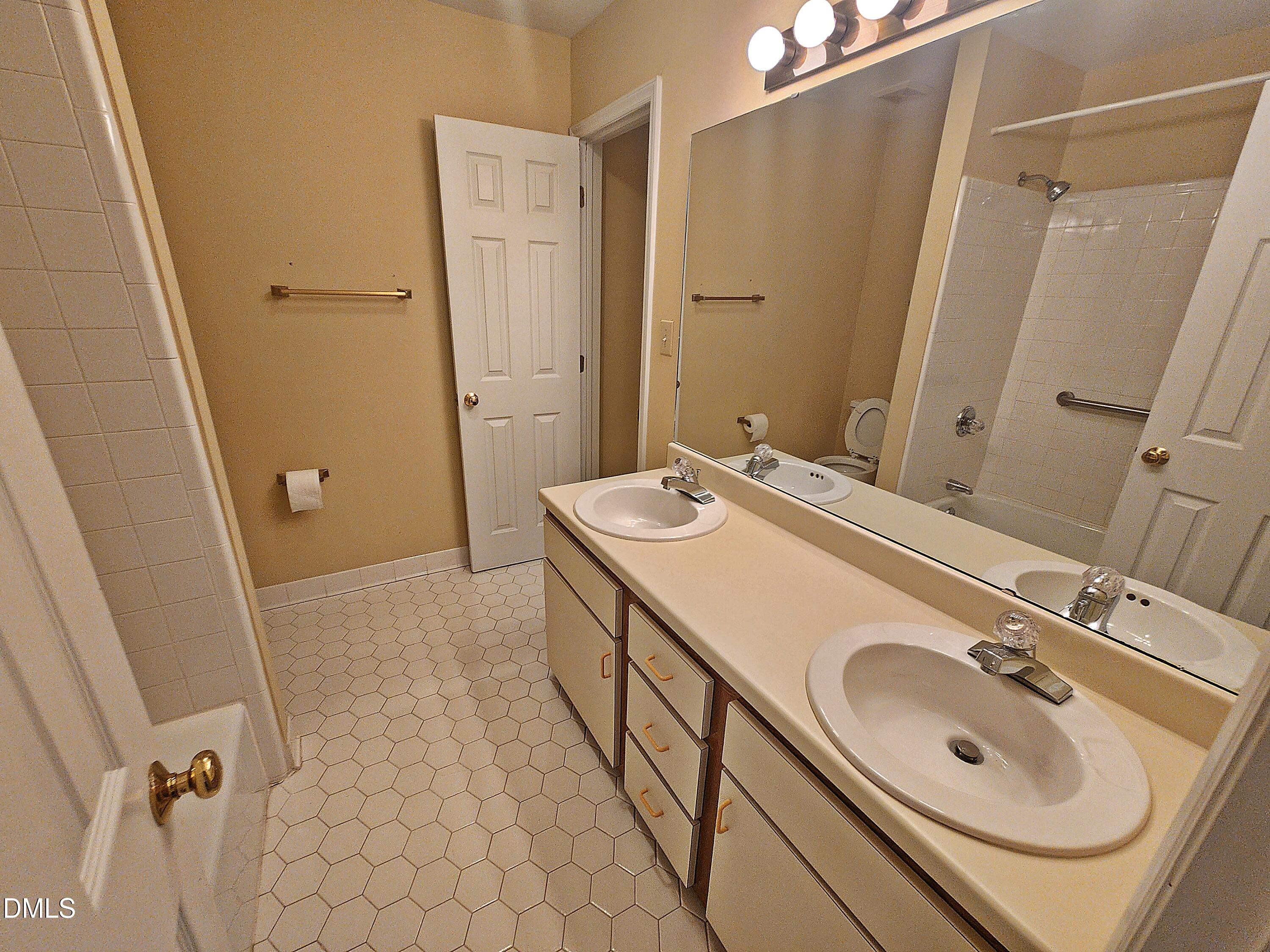 1615 Dunraven Drive Raleigh, NC 27612 - Photo 24 of 36 bath 2 c