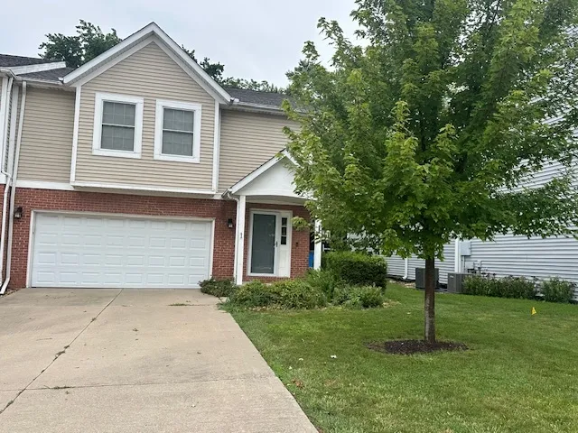 $250,000 | 311 South Towanda Avenue, Unit 1, Normal, IL 61761