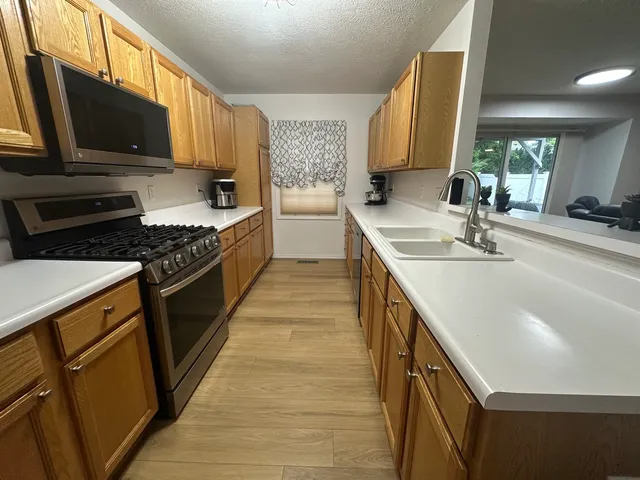 $250,000 | 311 South Towanda Avenue, Unit 1, Normal, IL 61761