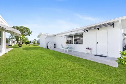 $385,000 | 1001 Southwest 6th Avenue, Boynton Beach, FL 33426