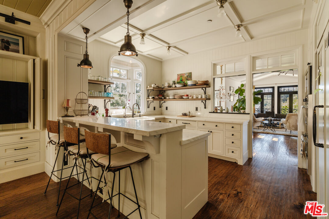 430 Mesa Road Santa Monica, CA 90402 - Photo 12 of 24