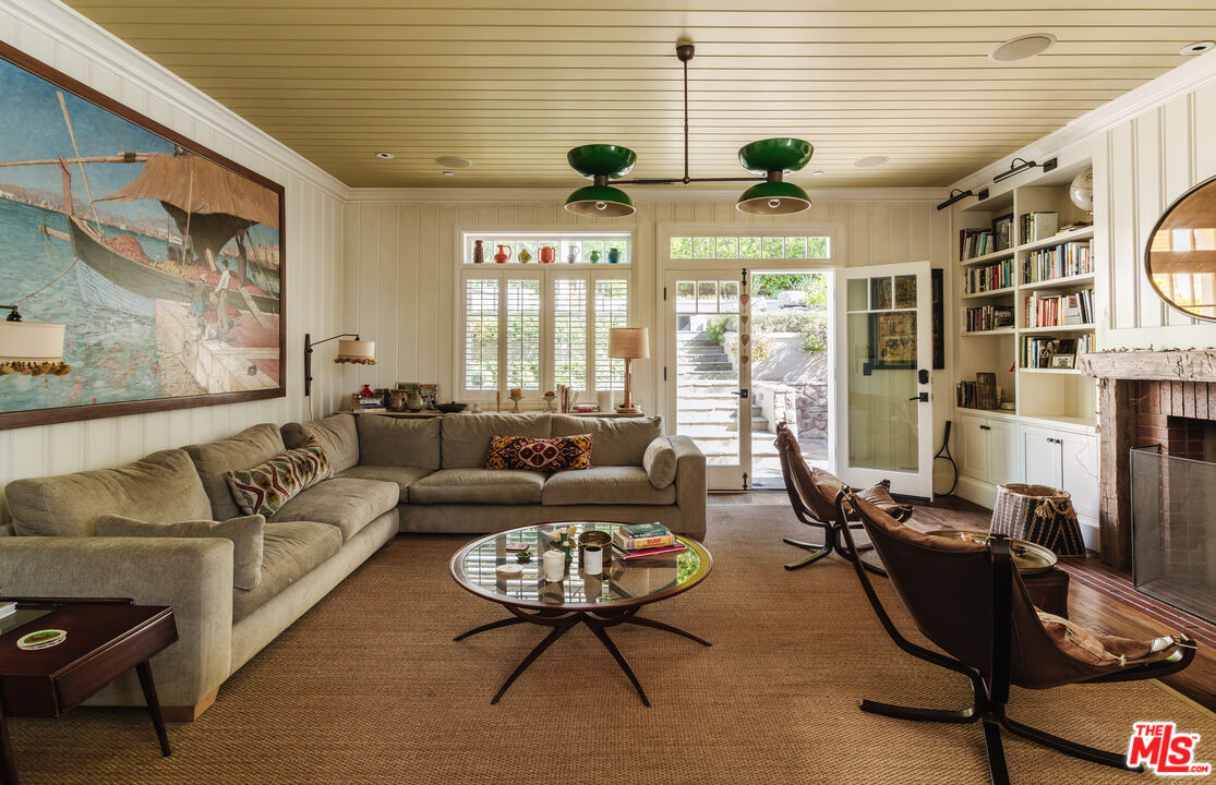 430 Mesa Road Santa Monica, CA 90402 - Photo 14 of 24