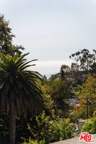 $22,000 | 430 Mesa Road, Santa Monica, CA 90402