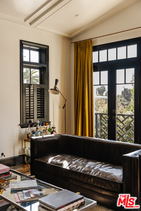 430 Mesa Road Santa Monica, CA 90402 - Photo 3 of 24