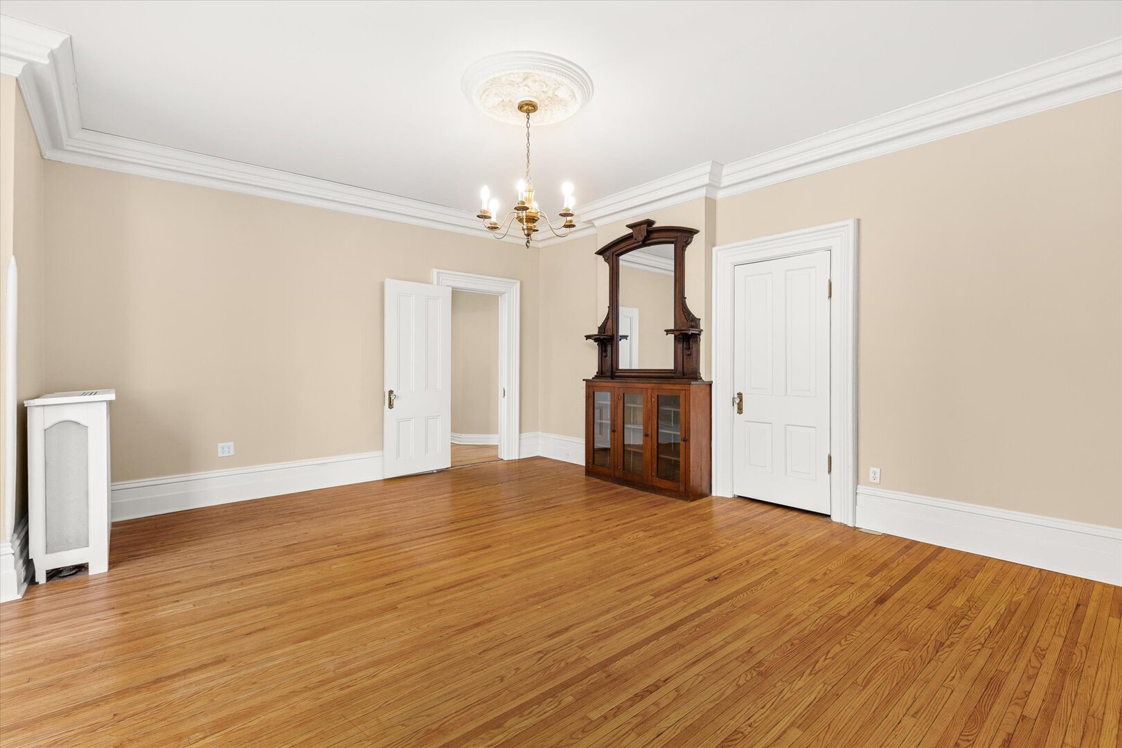 540 Pearl Street Ottawa, IL 61350 - Photo 32 of 70 a view of empty room with wooden floor and fireplace