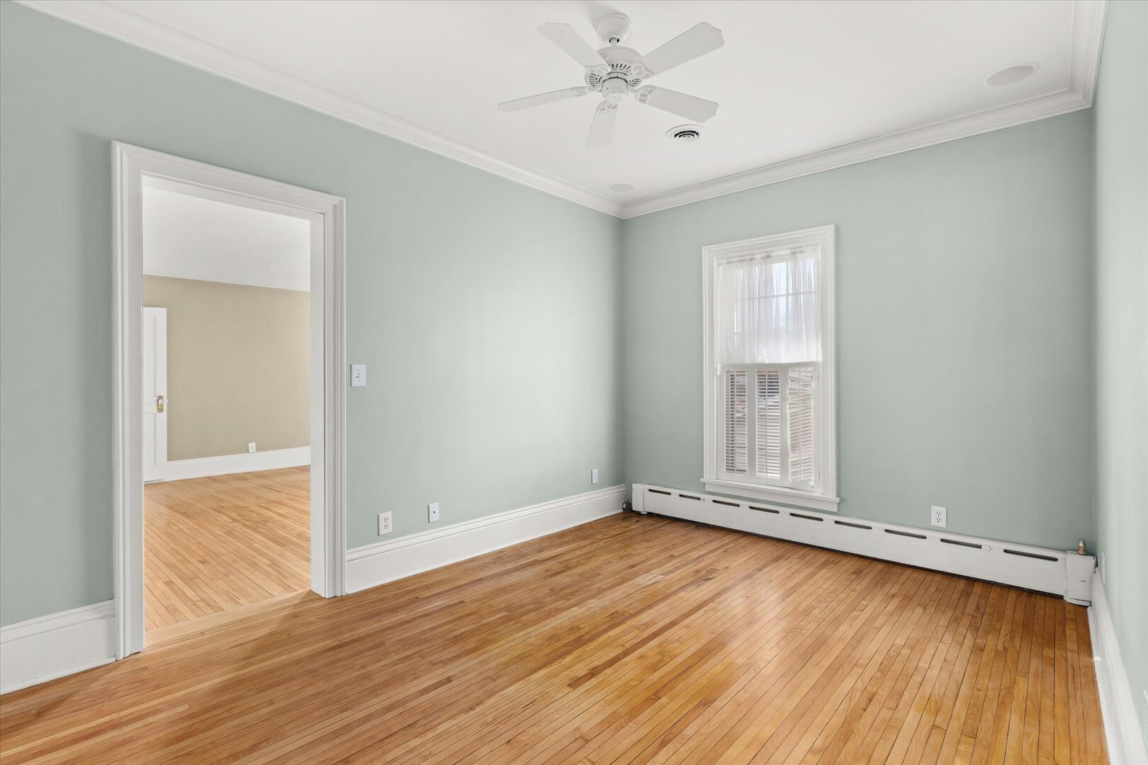 540 Pearl Street Ottawa, IL 61350 - Photo 50 of 70 an empty room with wooden floor and windows