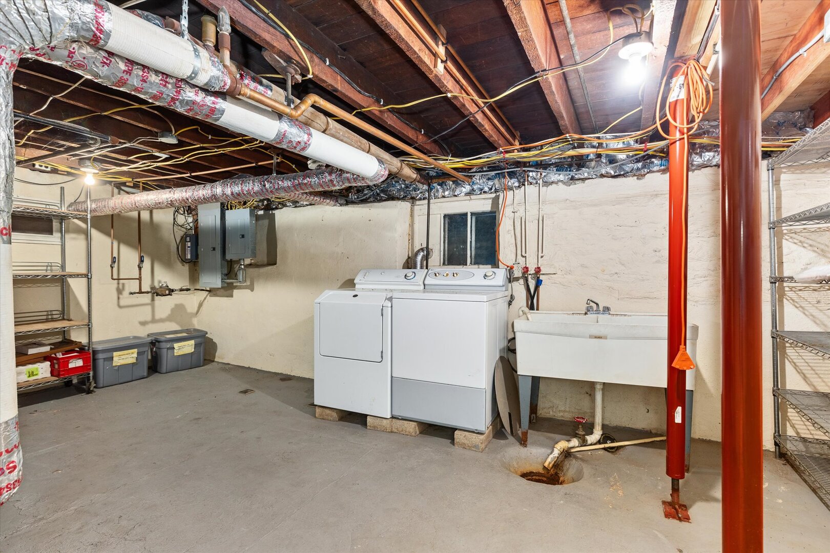 540 Pearl Street Ottawa, IL 61350 - Photo 54 of 70 a view of a storage room with utility room