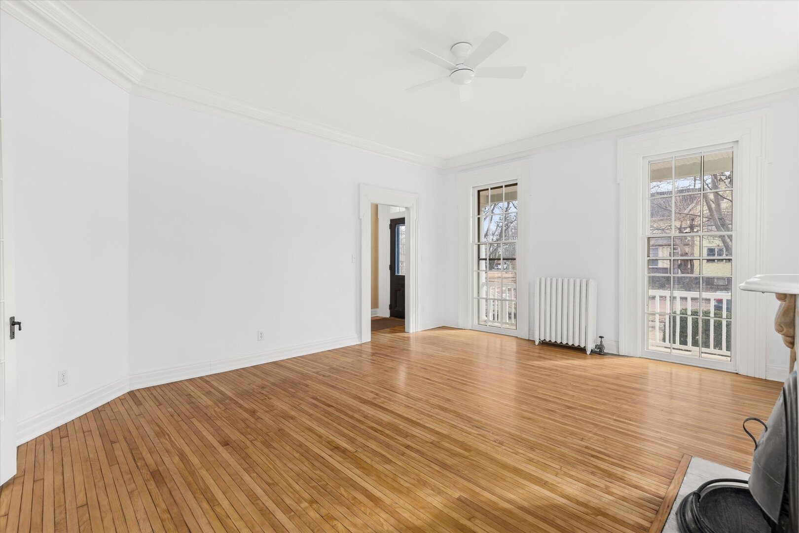 540 Pearl Street Ottawa, IL 61350 - Photo 10 of 70 wooden floor in an empty room with a window