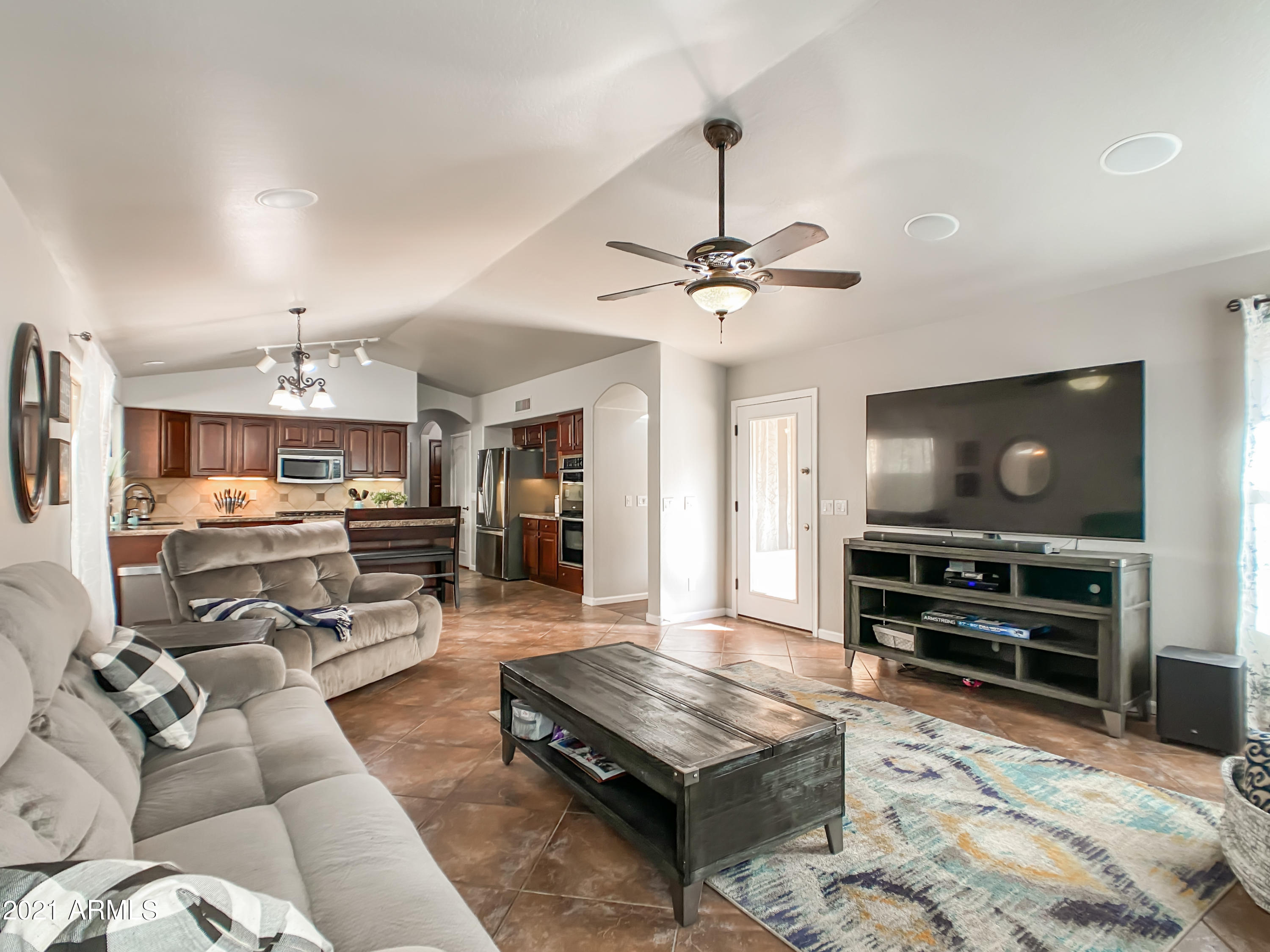 2107 West Caleb Road Phoenix, AZ 85085 - Photo 8 of 30 Family room/Kitchen
