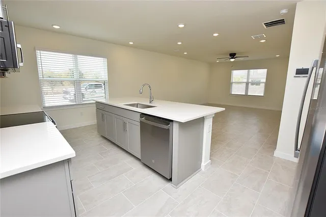 $3,000 | 3183 Cup Drive, Lakeland, FL 33803