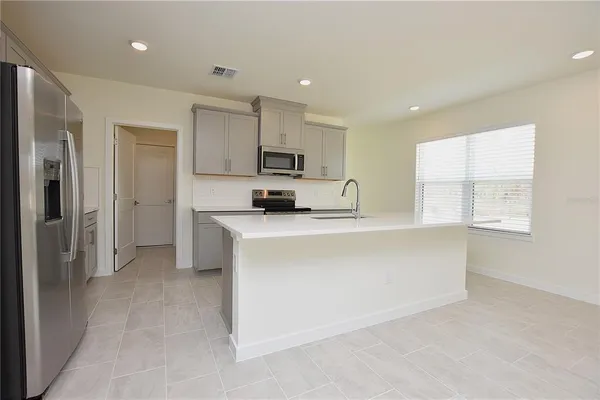 $2,700 | 3183 Cup Drive, Lakeland, FL 33803