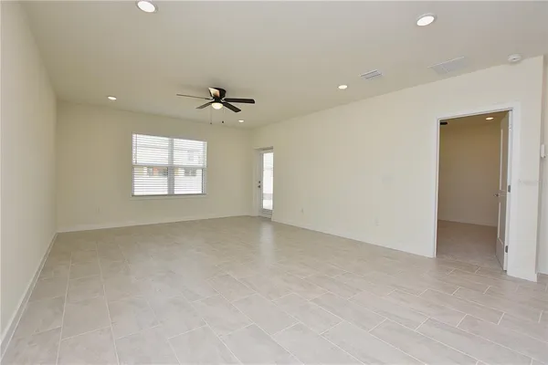 $2,700 | 3183 Cup Drive, Lakeland, FL 33803