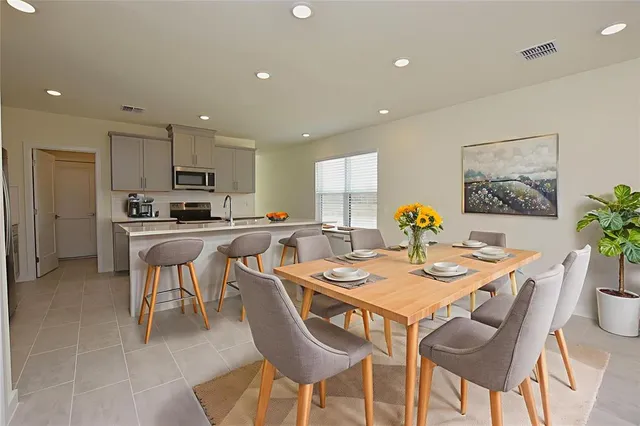 $3,000 | 3183 Cup Drive, Lakeland, FL 33803