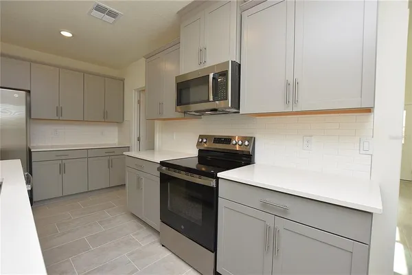 $2,700 | 3183 Cup Drive, Lakeland, FL 33803