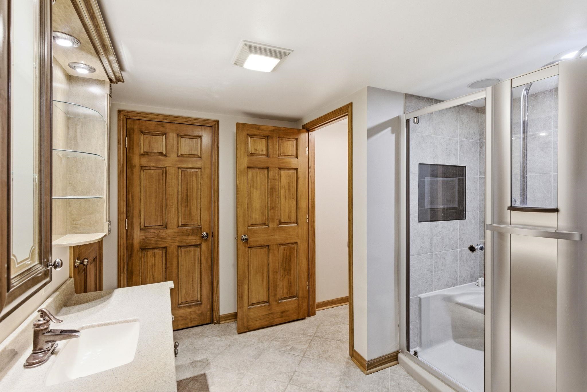 1821 Manley Street Madison, WI 53704 - Photo 27 of 48