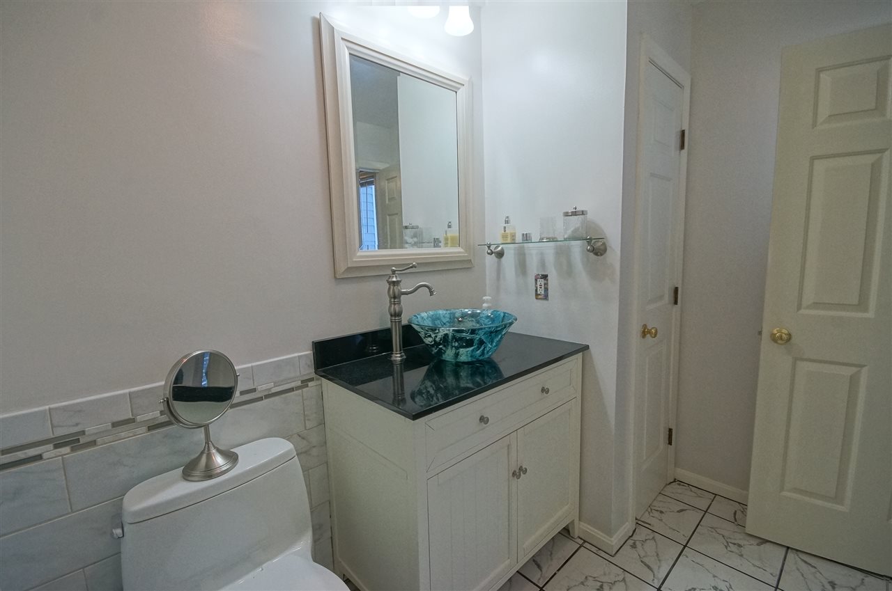 364 Winding Pond Road Londonderry, NH 03053 - Photo 24 of 37
