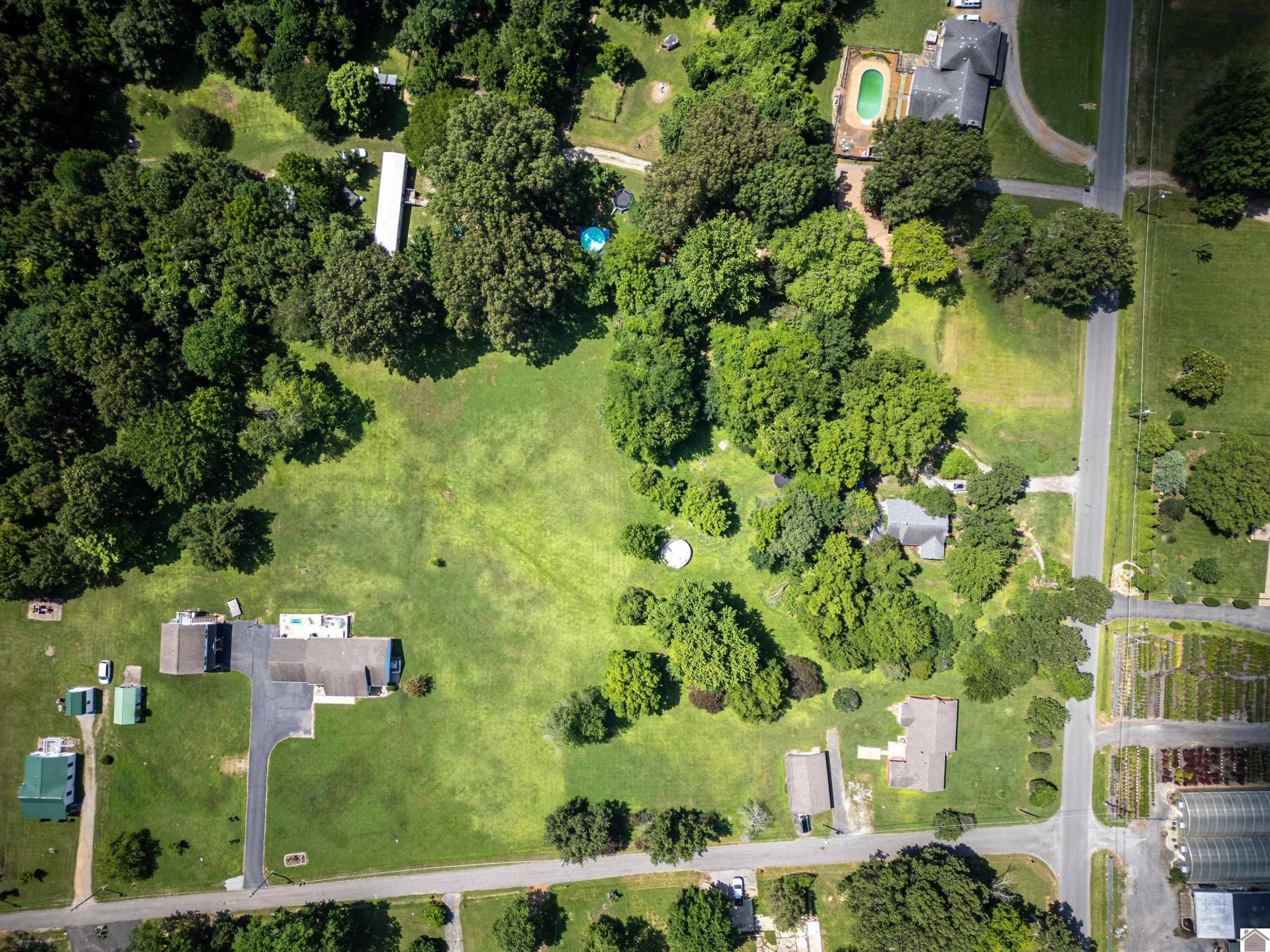 4206 Schneidman Road Paducah, KY 42003 - Photo 30 of 32 Overhead view of property