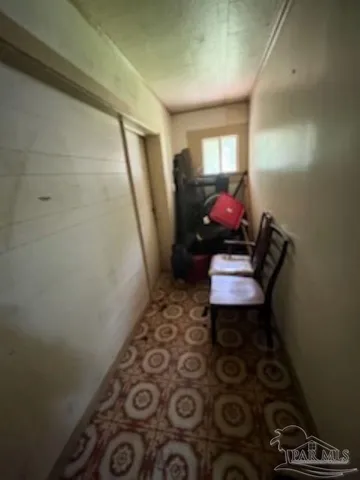 a bathroom with a toilet