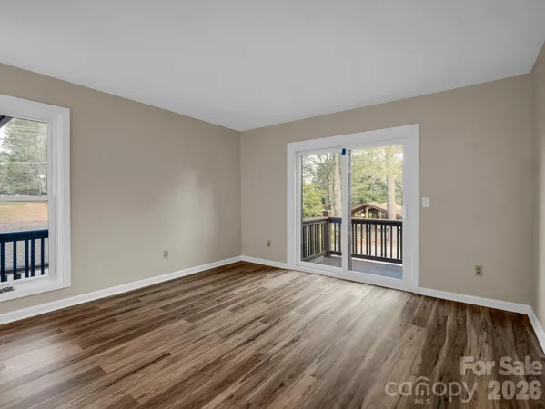 $419,000 | 520 Courtwood Lane, Unit 4, Hendersonville, NC 28739