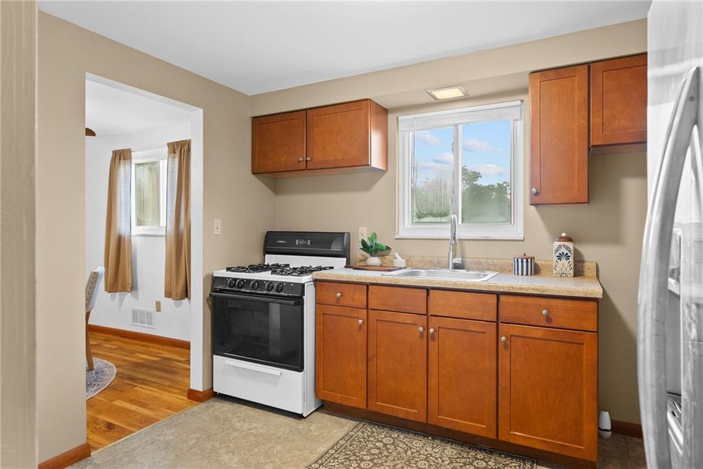 7729 Tyler Road Verona, PA 15147 - Photo 25 of 49 Gallery Image 25
