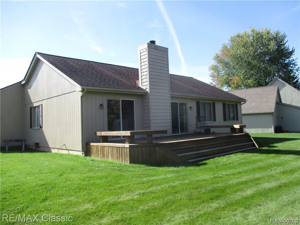 2622 Ripple Way White Lake, MI 48383 - Photo 2 of 17 IMG_0766.JPG