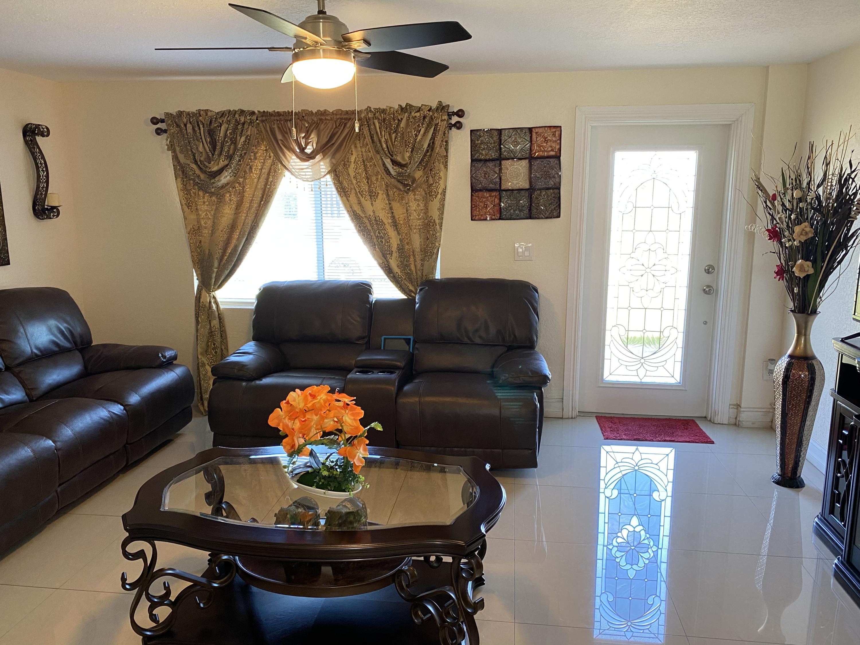 4048 Dale Road Palm Springs, FL 33406 - Photo 1 of 9 living