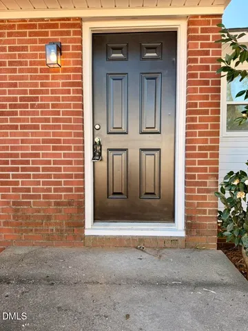 $1,100 | 910 East Divine Street, Dunn, NC 28334