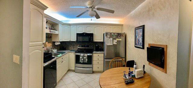 Eat in Kitchen