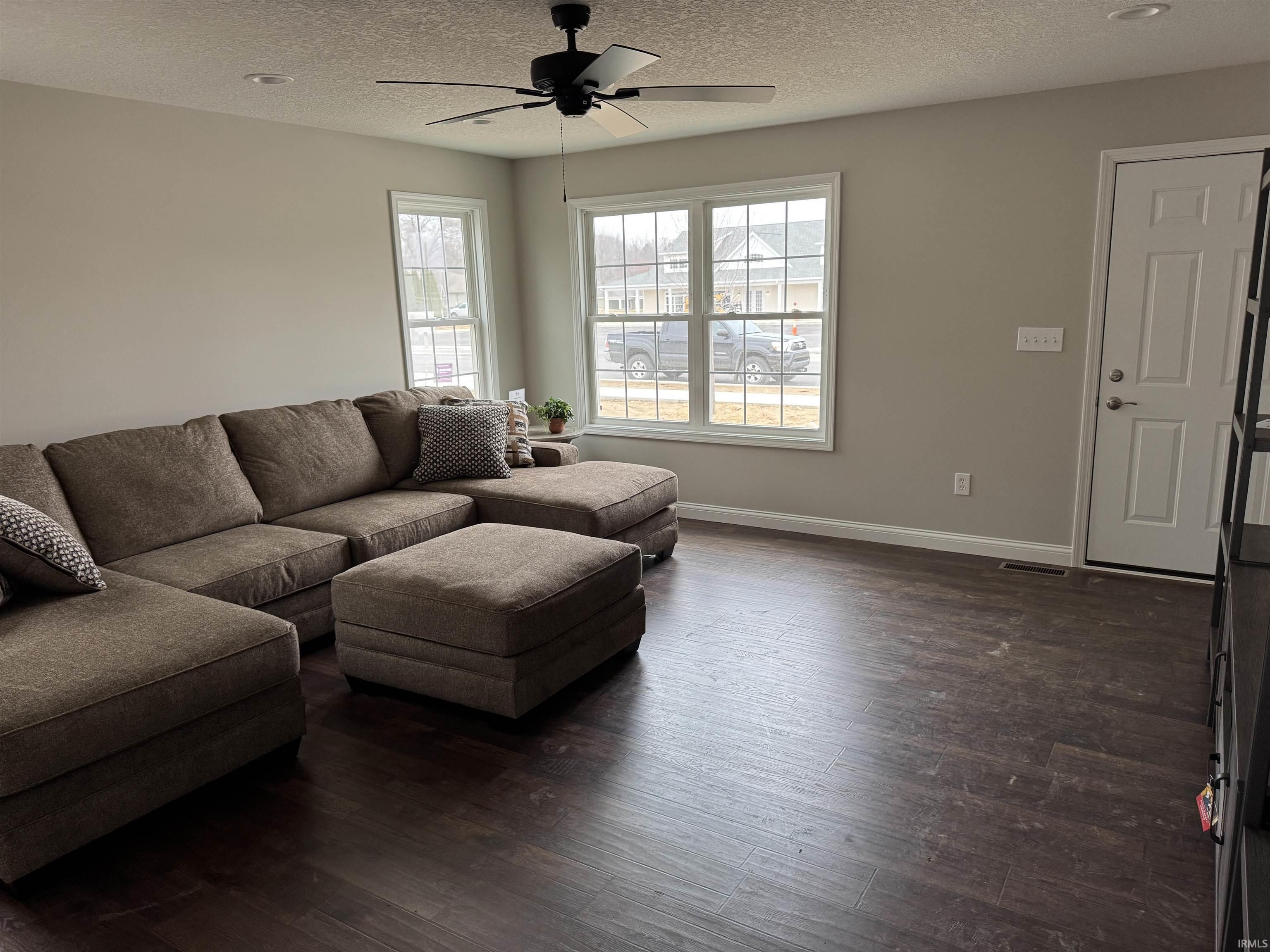 204 Tampa Street, Unit 3 Culver, IN 46511 - Photo 3 of 21