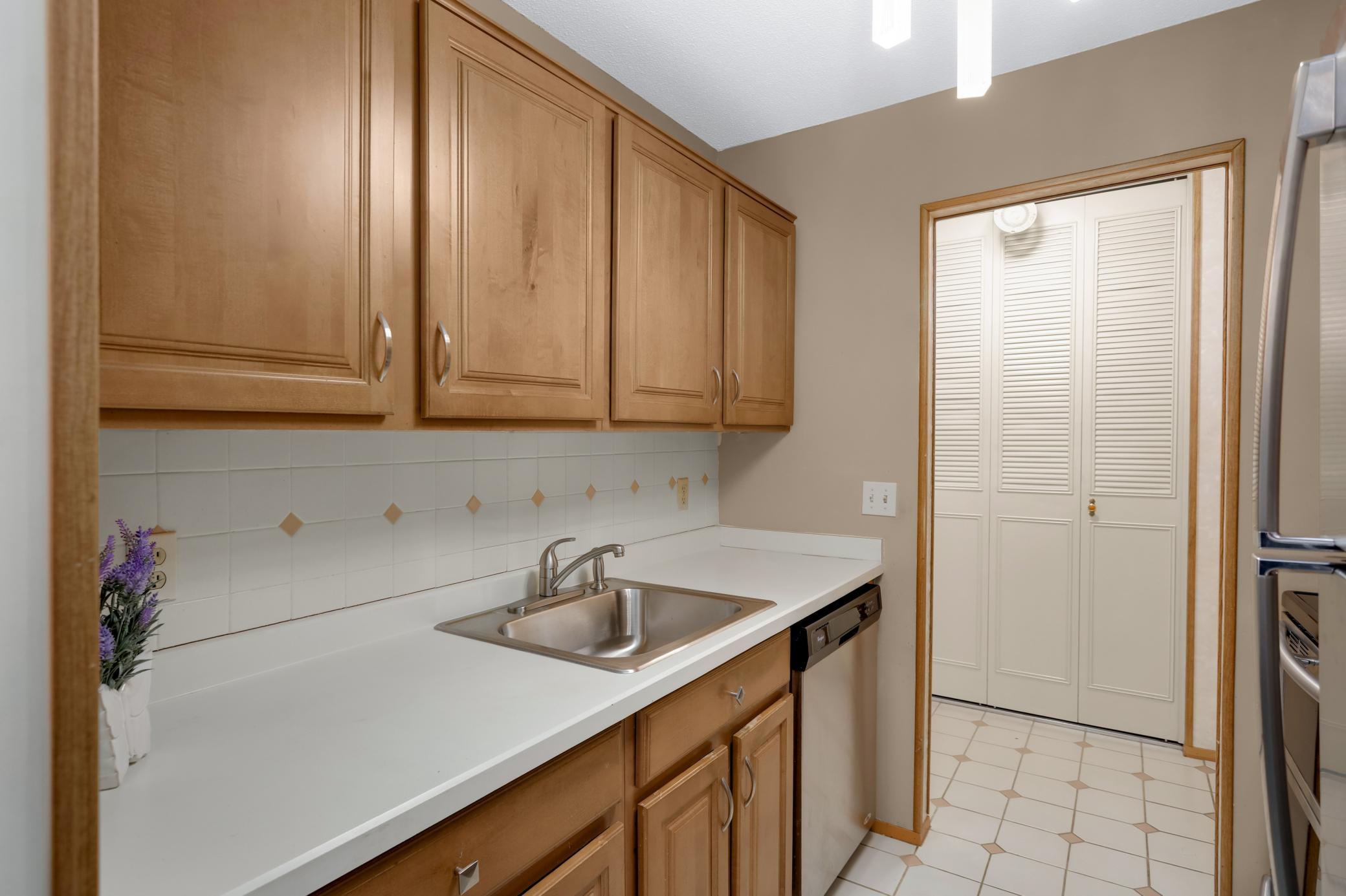 179 Little Canada Road East, Unit 327 Little Canada, MN 55117 - Photo 8 of 46