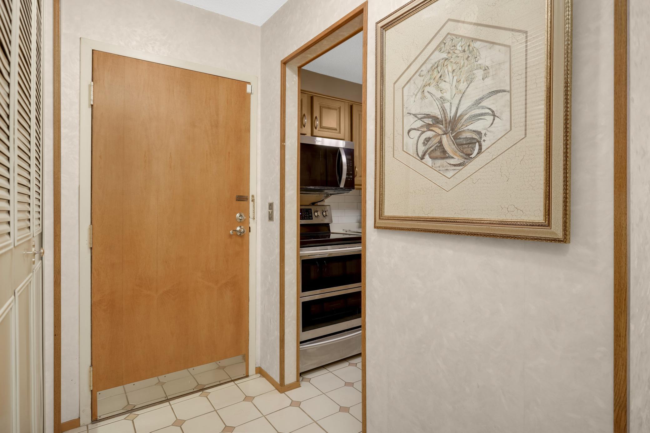 179 Little Canada Road East, Unit 327 Little Canada, MN 55117 - Photo 10 of 46