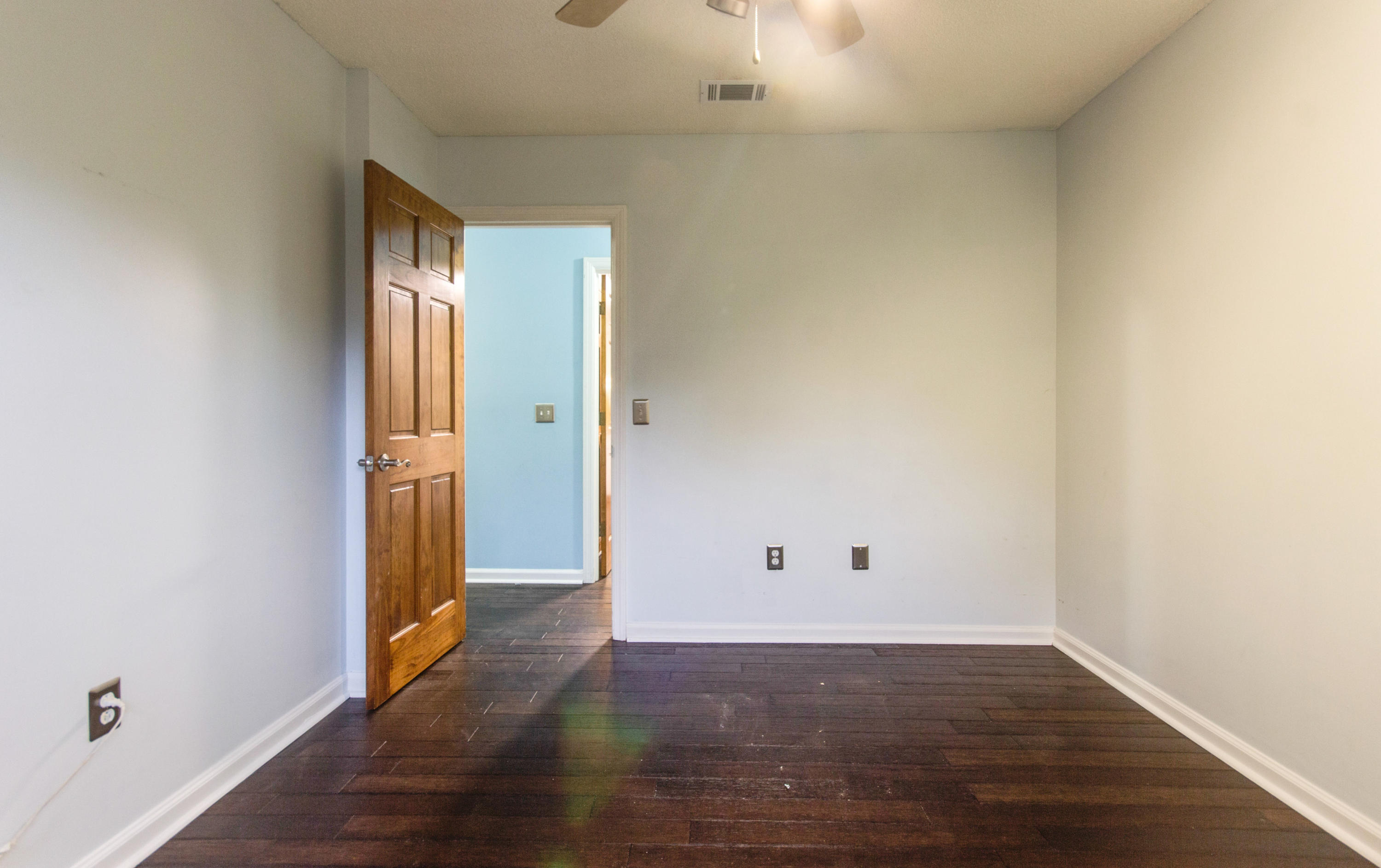 1016 Foxcroft Road Charleston, SC 29412 - Photo 23 of 27 ck1707071-1024
