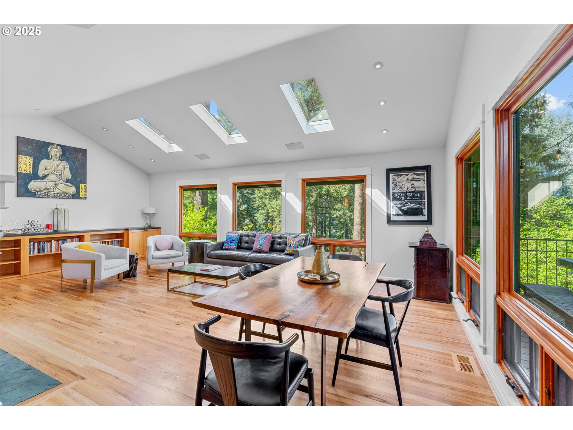 2883 Southwest Champlain Drive Portland, OR 97205 - Photo 3 of 32 Gallery Image 3