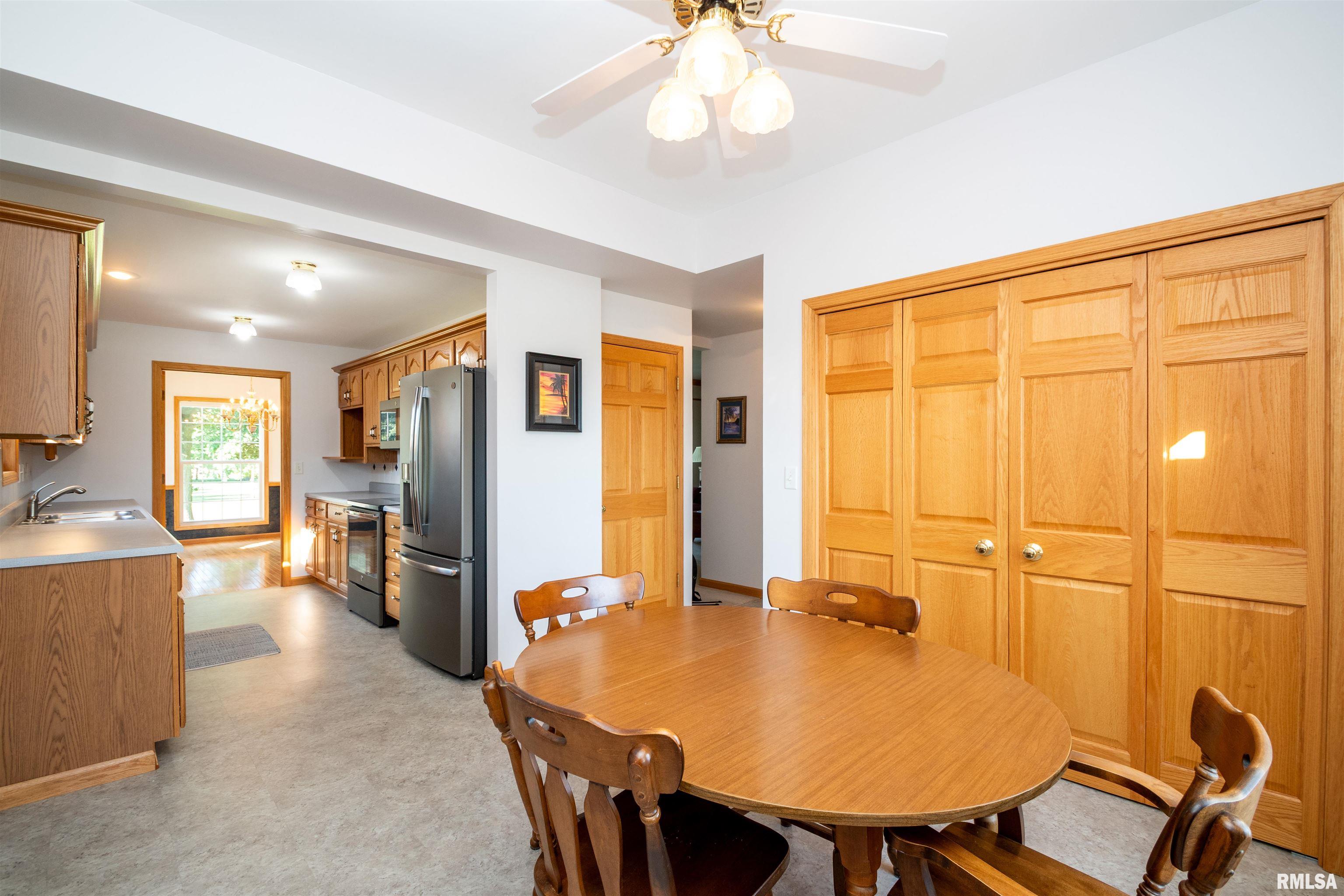 465 Town Hall Road Germantown Hills, IL 61548 - Photo 16 of 48