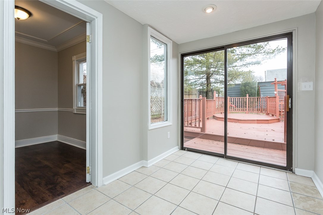 8701 Lynnhaven Road Parma Heights, OH 44130 - Photo 12 of 29