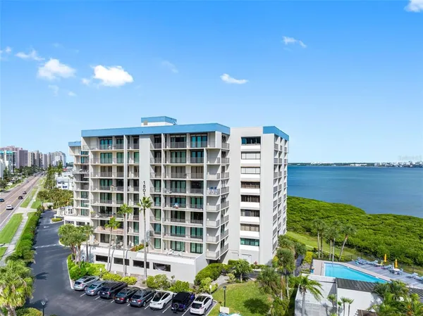 $3,250 | 1501 Gulf Boulevard, Unit 102, Clearwater Beach, FL 33767