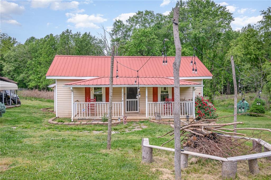 2724 Simpson Mill Road Mount Airy, NC 27030 - Photo 3 of 25 Gallery Image 3