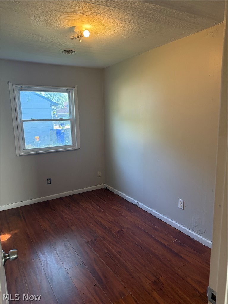 19003 Firwood Road Cleveland, OH 44110 - Photo 8 of 20