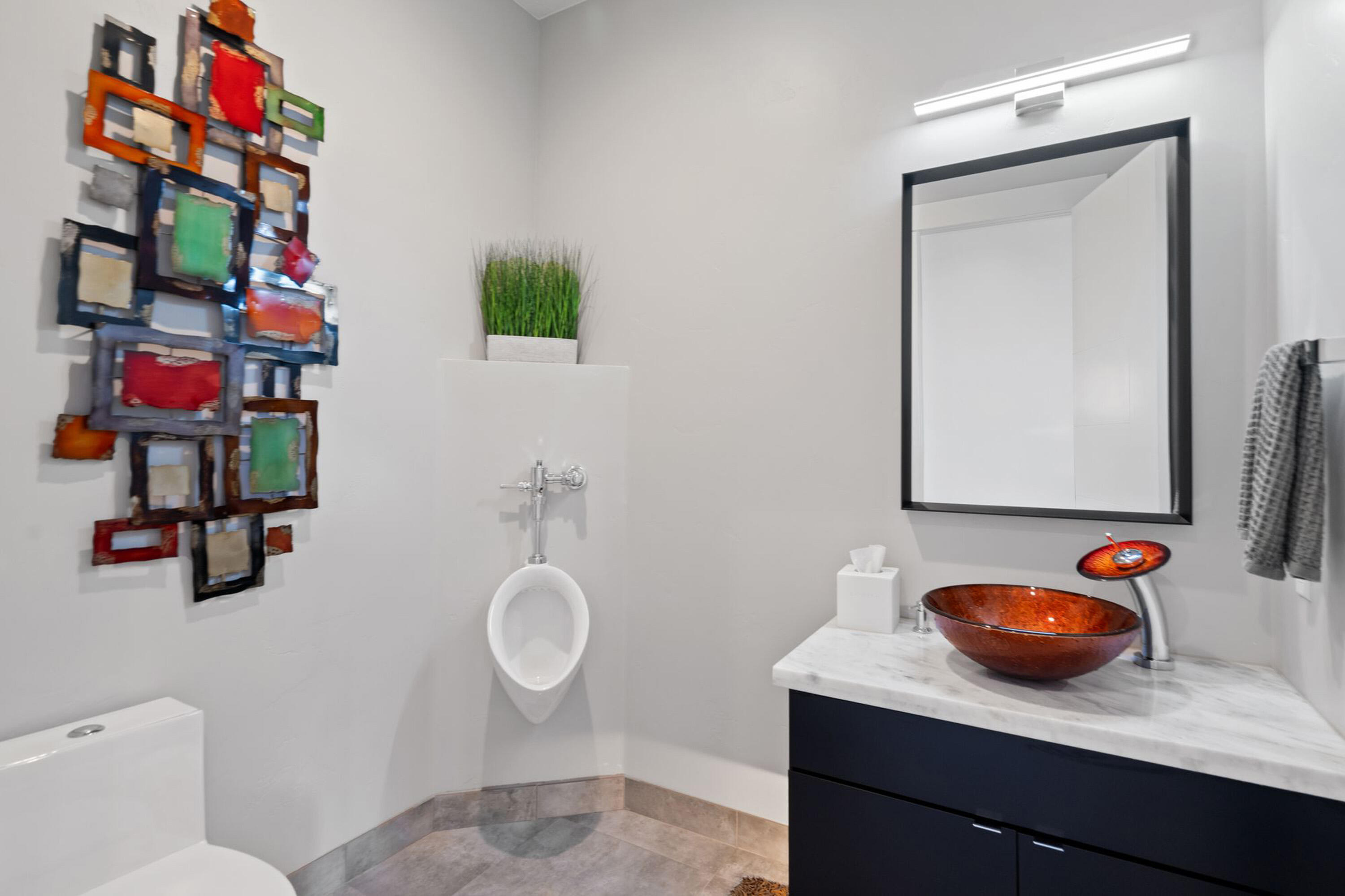 2829 South 3200 West Hurricane, UT 84737 - Photo 102 of 115 RV Hall Bathroom