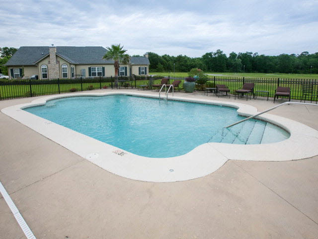 401 Holmes Avenue, Unit 401 Foley, AL 36535 - Photo 29 of 34