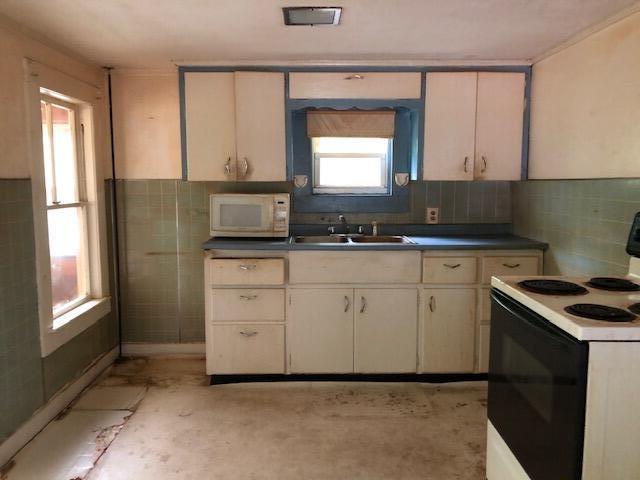 727 Hebron Road Paris, ME 04281 - Photo 5 of 13 dw1