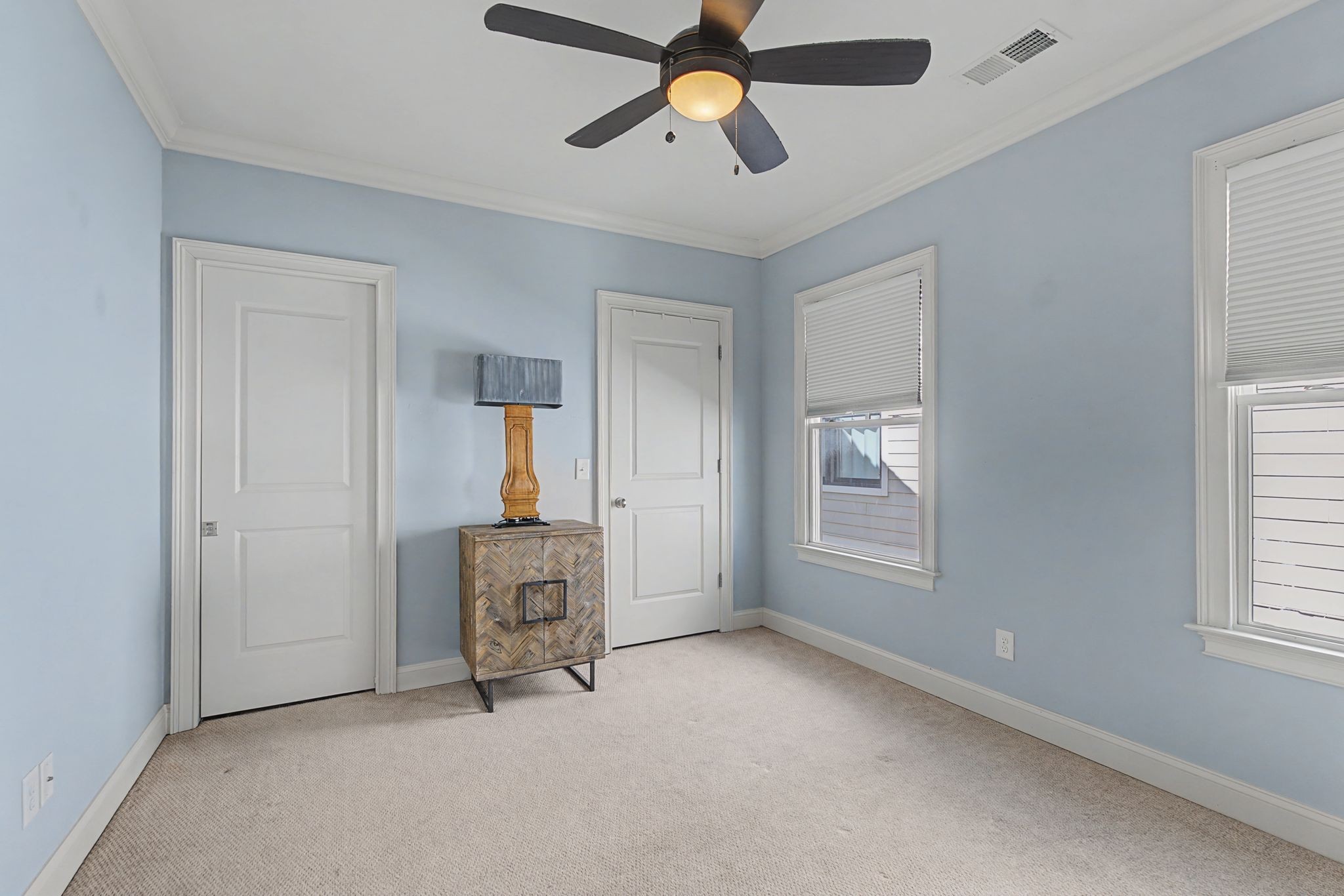 4108 A Lone Oak Road Nashville, TN 37215 - Photo 31 of 36 a living room with furniture and a window