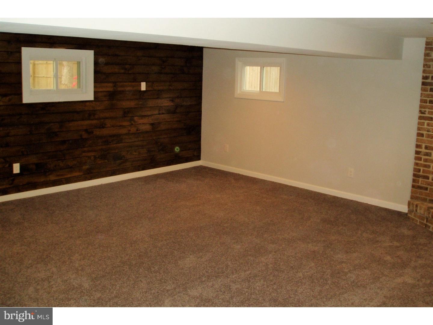255 Peppermill Road West Berlin, NJ 08091 - Photo 15 of 22 Family Room